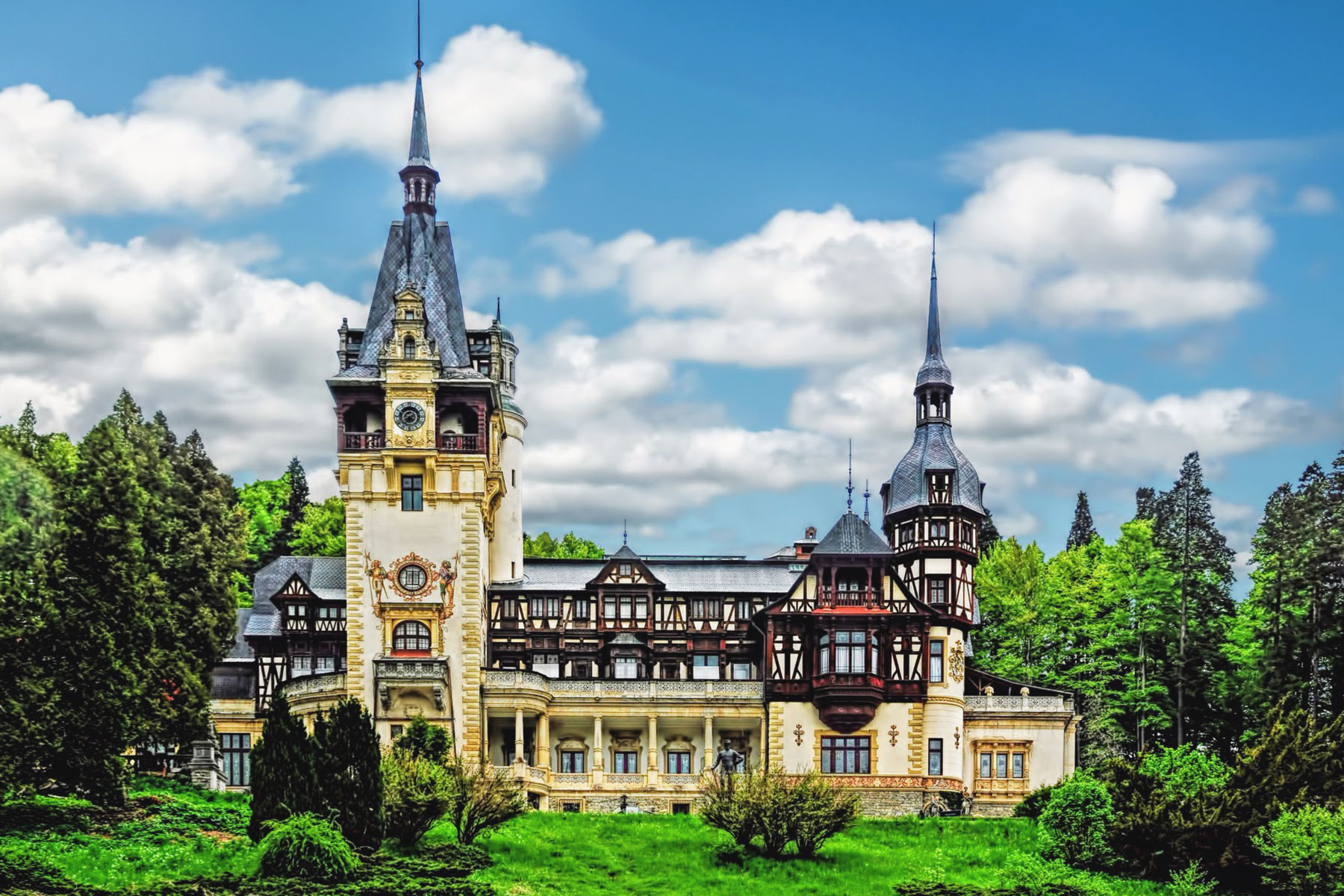 Peles Castle Tour – Brasov, Transylvania – Wild Travel Romania
